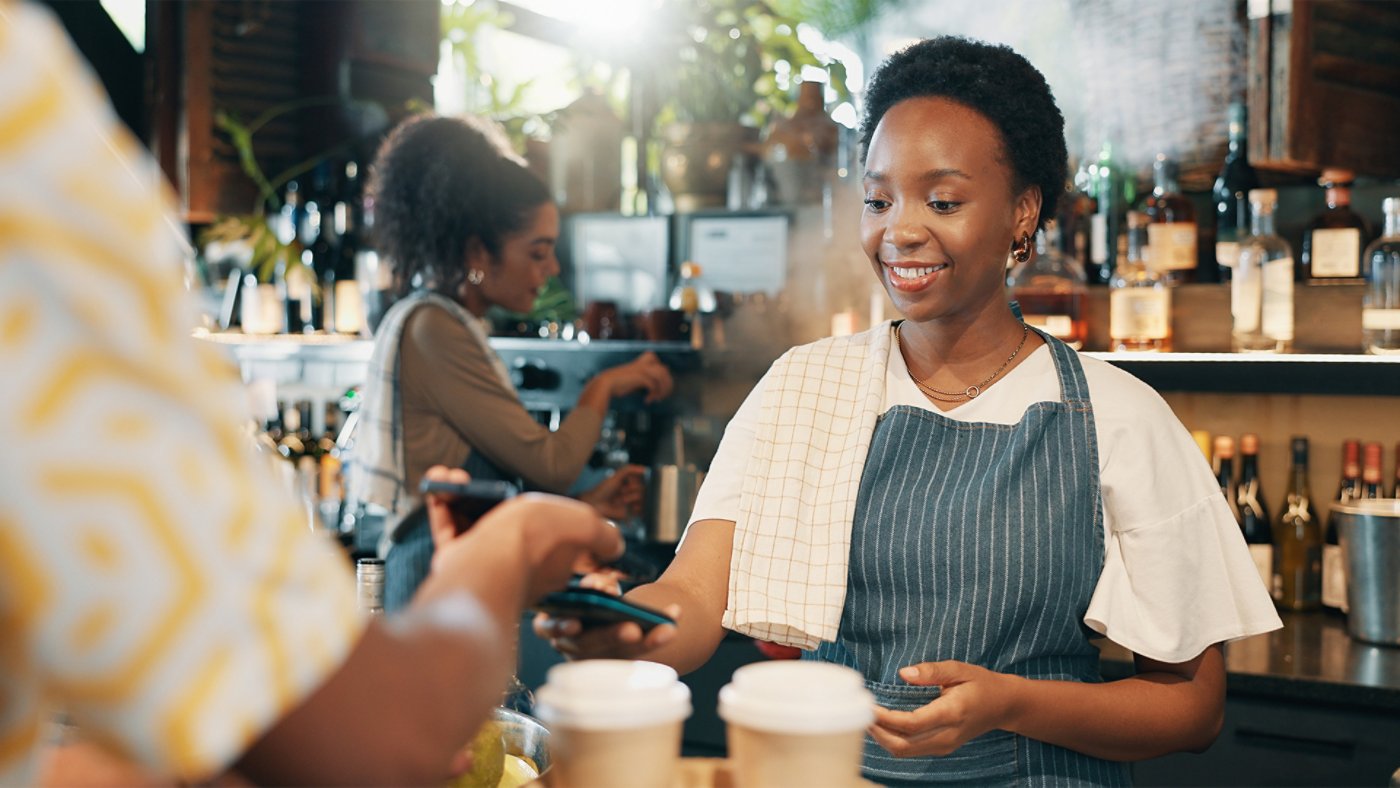 An adaptive cloud strategy has notable benefits for companies with many locations.